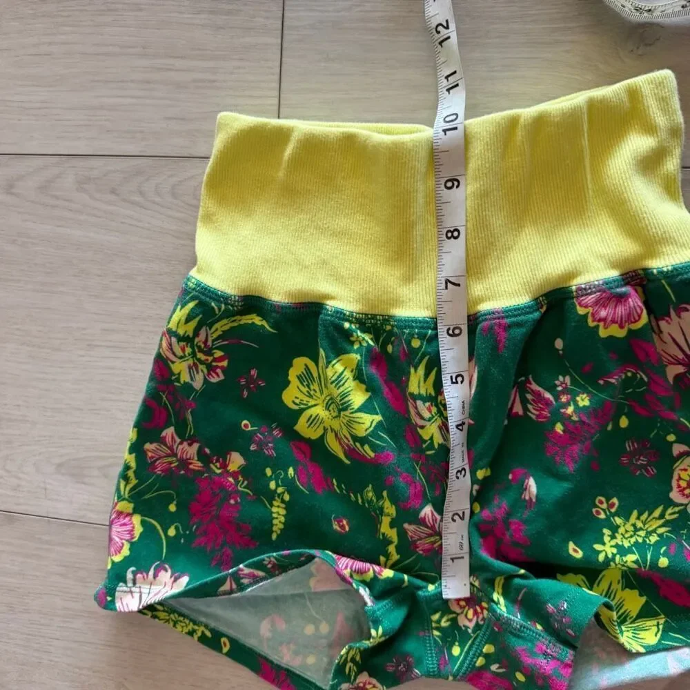 Free people women floral shorts size xs